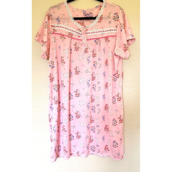 Betsy TW Sleepwear Nightgown XL Pink Floral Lace Feminine Loungewear Grandma Mom - Picture 1 of 7